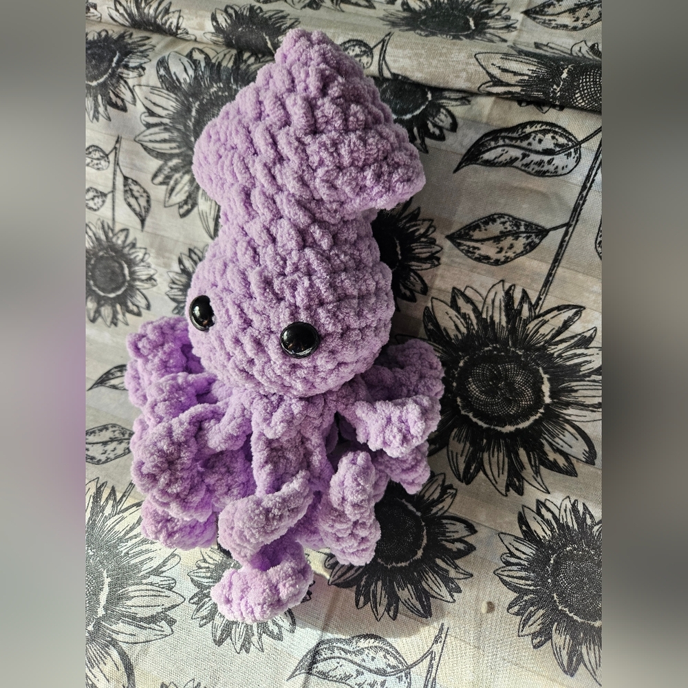 Purple Crochet Squid Amigurumi Plushie - Picture 7 of 7